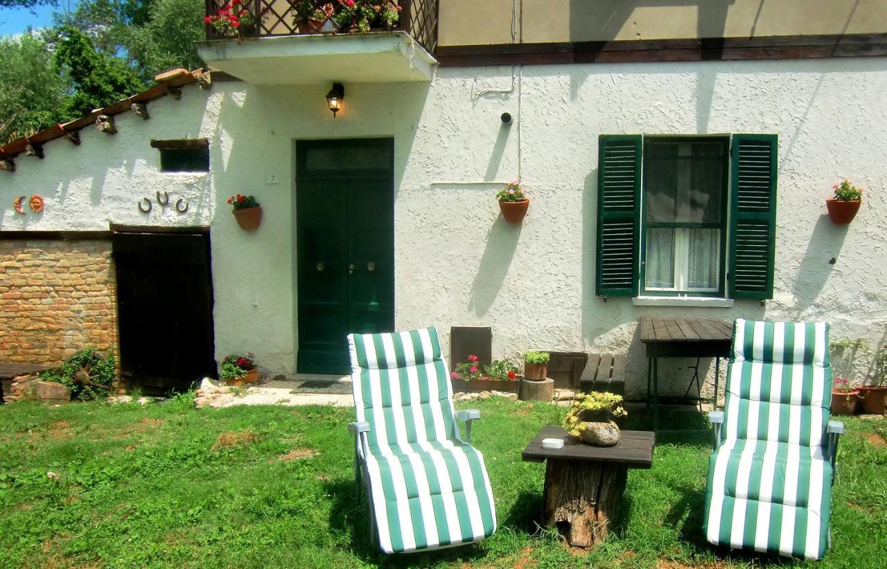 Ca' Perucci Guest House Урбино Екстериор снимка